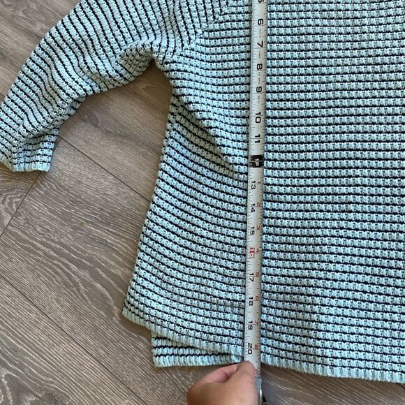 Cute Vera Modo Crop Sweater - Picture 4 of 6